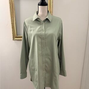 Chicos no iron Light Sage Button-Up Shirt Size 2 - 12 women